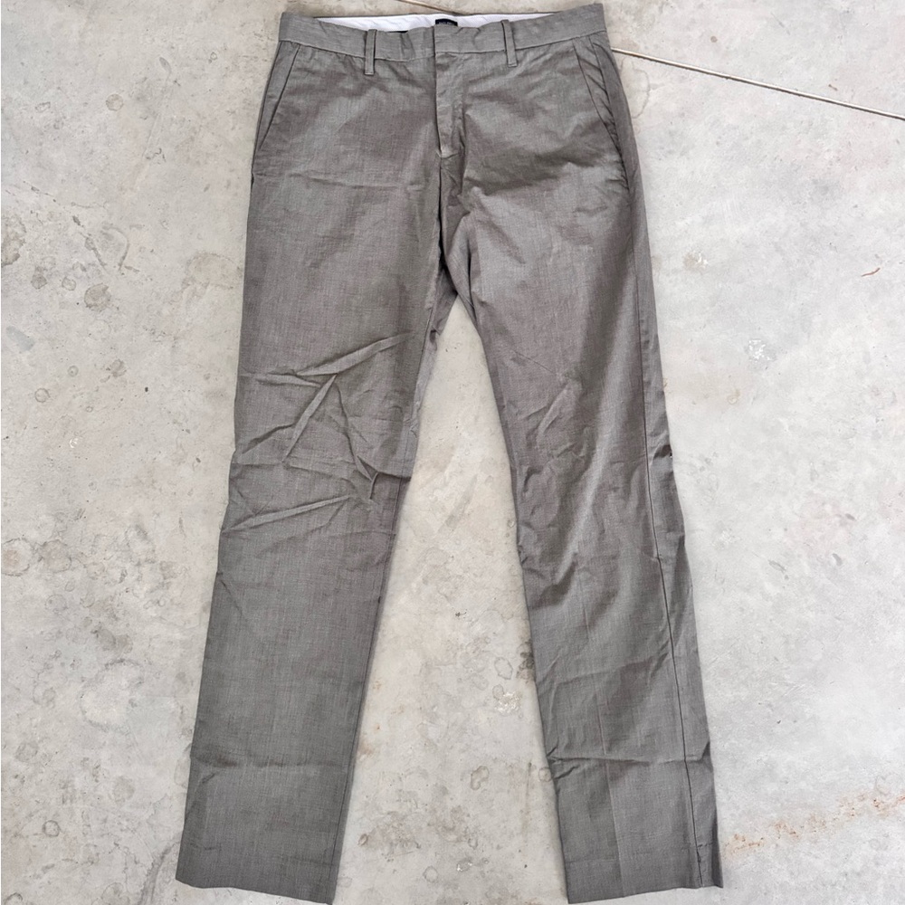 GapKhakis Men's Tailored Slim Fit Dress Pants in Gray 32x34